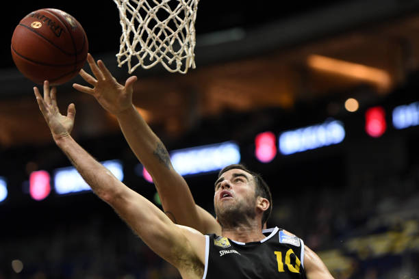 中场拼图 中场拼图