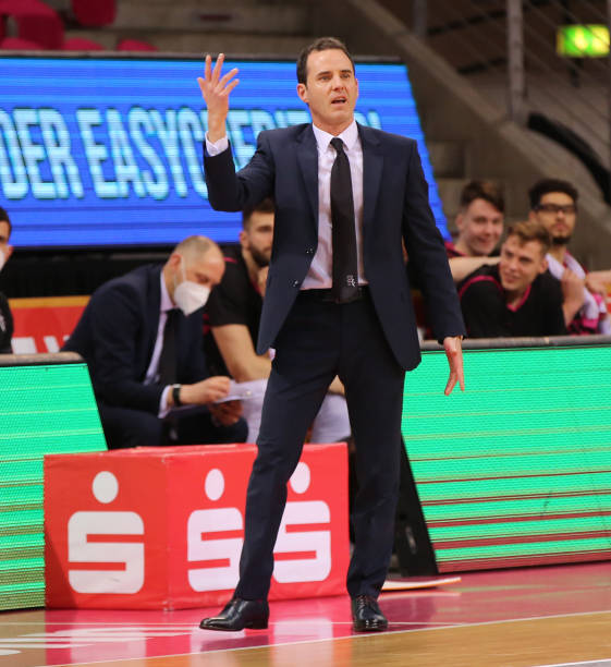 这也是教练 这也是教练